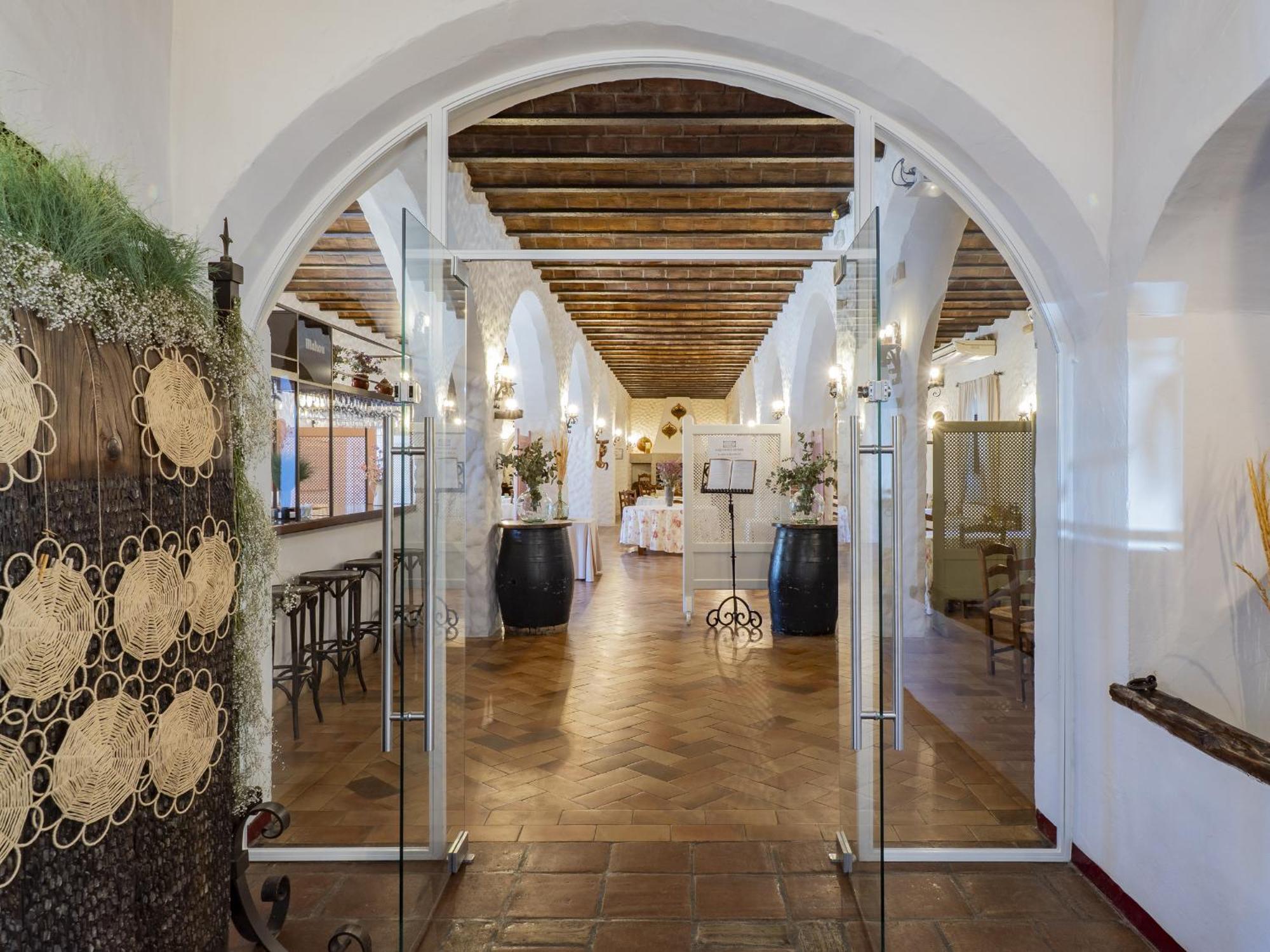 Cubo'S Hotel Cortijo San Antonio 카사라보넬라 외부 사진