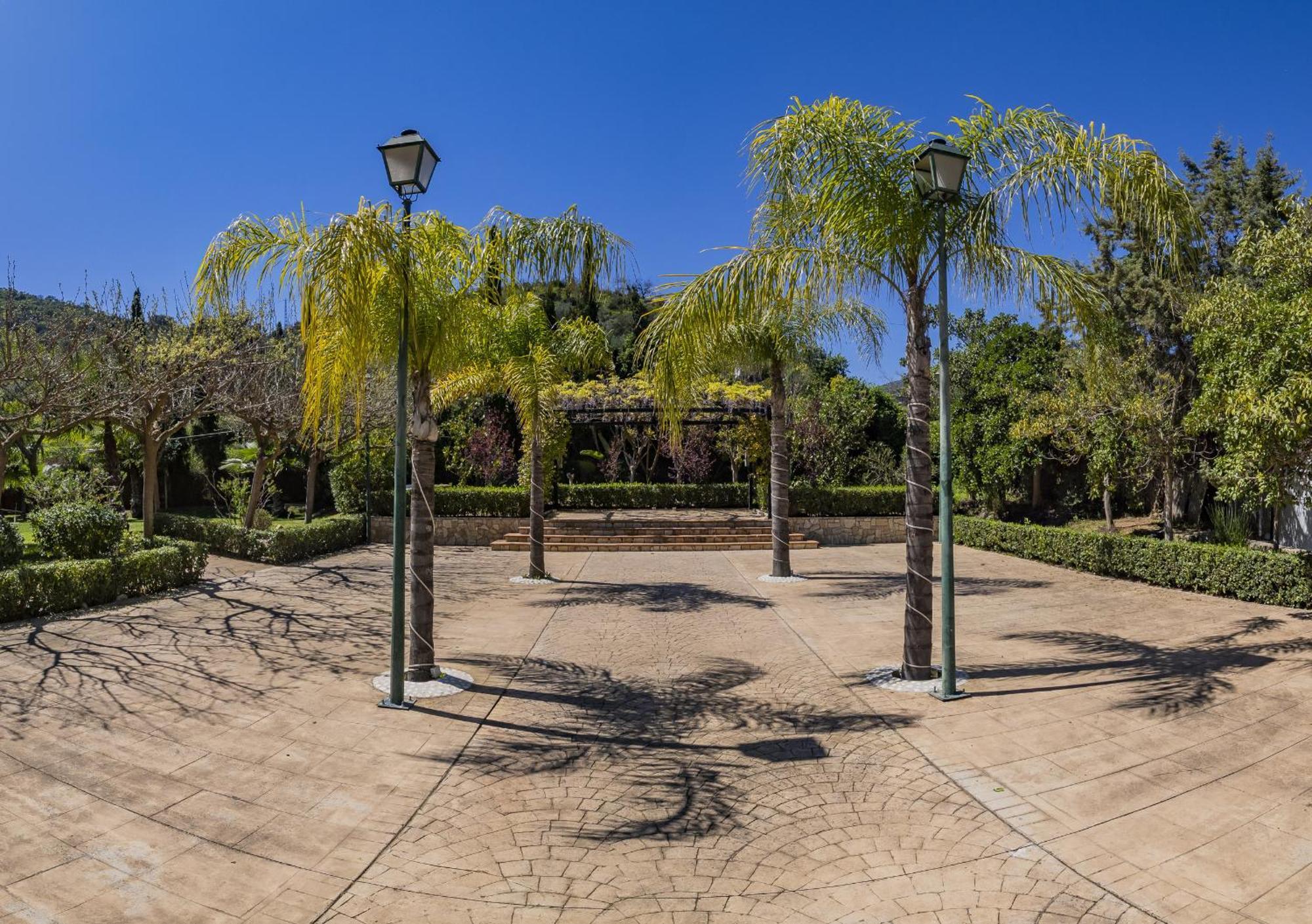 Cubo'S Hotel Cortijo San Antonio 카사라보넬라 외부 사진