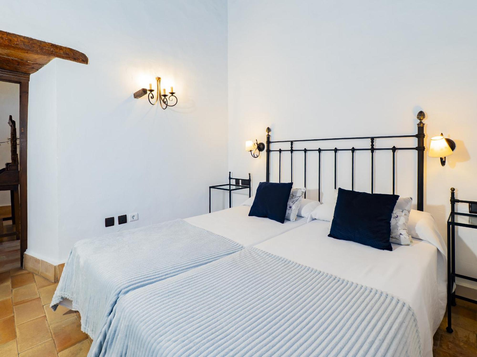 Cubo'S Hotel Cortijo San Antonio 카사라보넬라 외부 사진