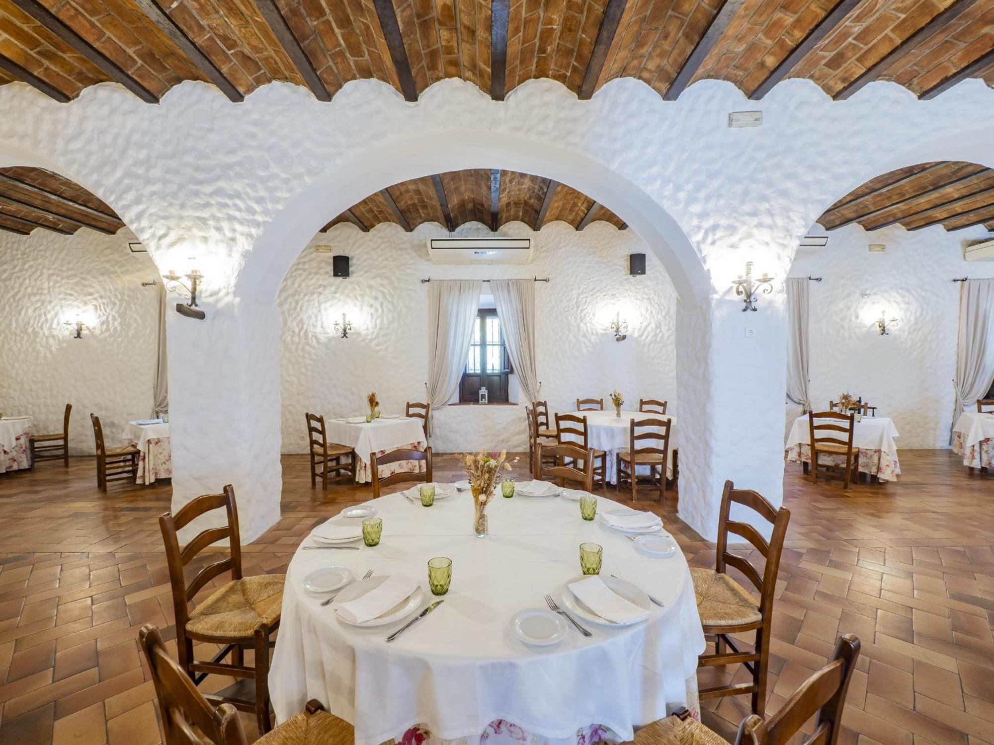 Cubo'S Hotel Cortijo San Antonio 카사라보넬라 외부 사진